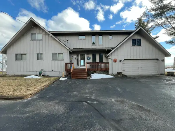 12769 W West Beach Rd, Naubinway, MI 49762