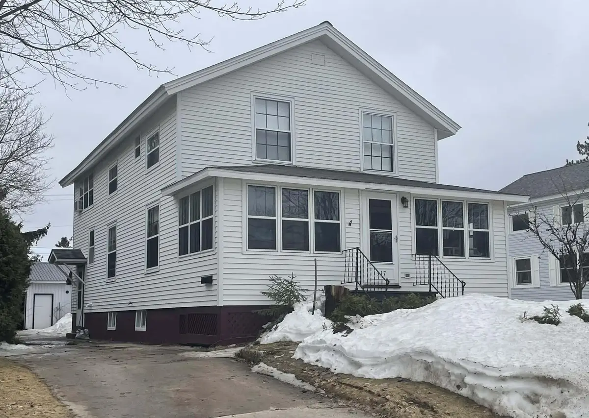 317 W Mcmillan Ave, Newberry, MI 49868 - #1