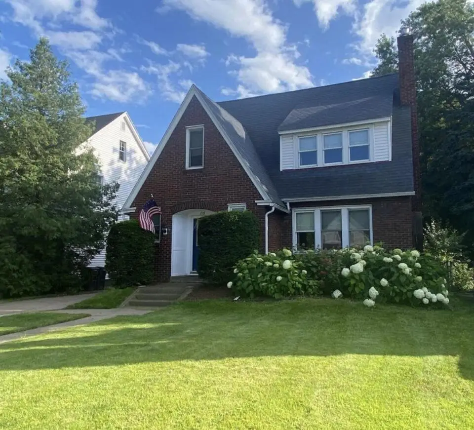 218 Hursley St, Sault Ste Marie, MI 49783 - #1