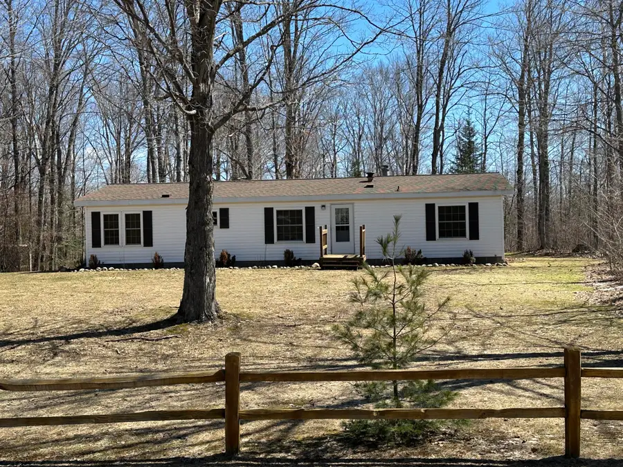 25347 S Raber Rd, Goetzville, MI 49736 - #2