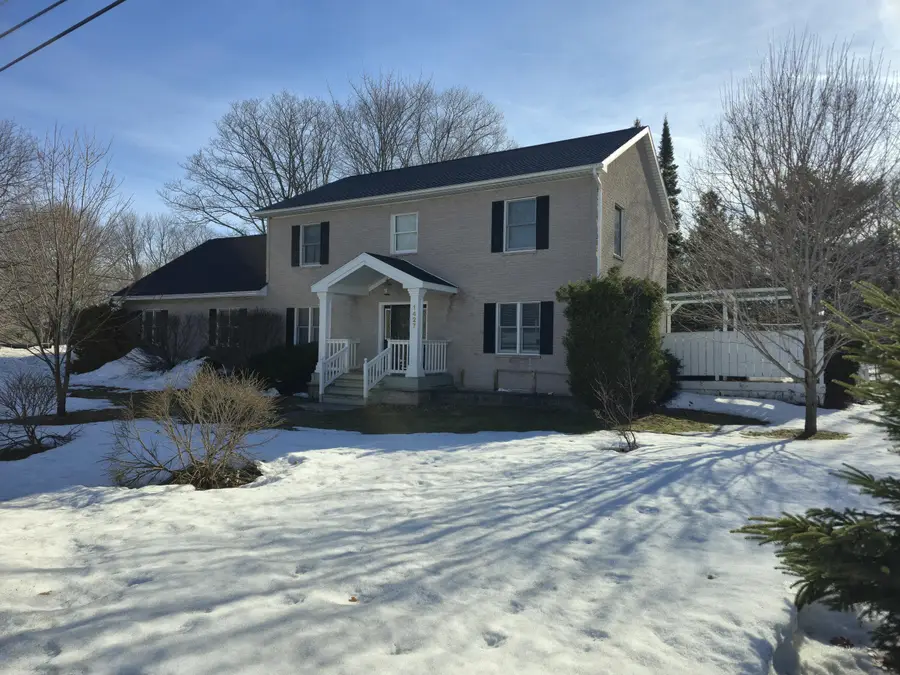 1427 W 14th St, Sault Ste Marie, MI 49783 - #2