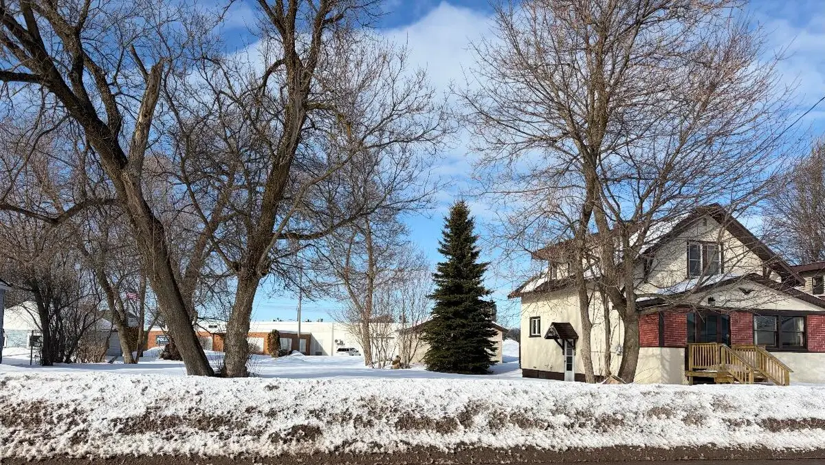 715 E Easterday Ave, Sault Ste Marie, MI 49783 - #1