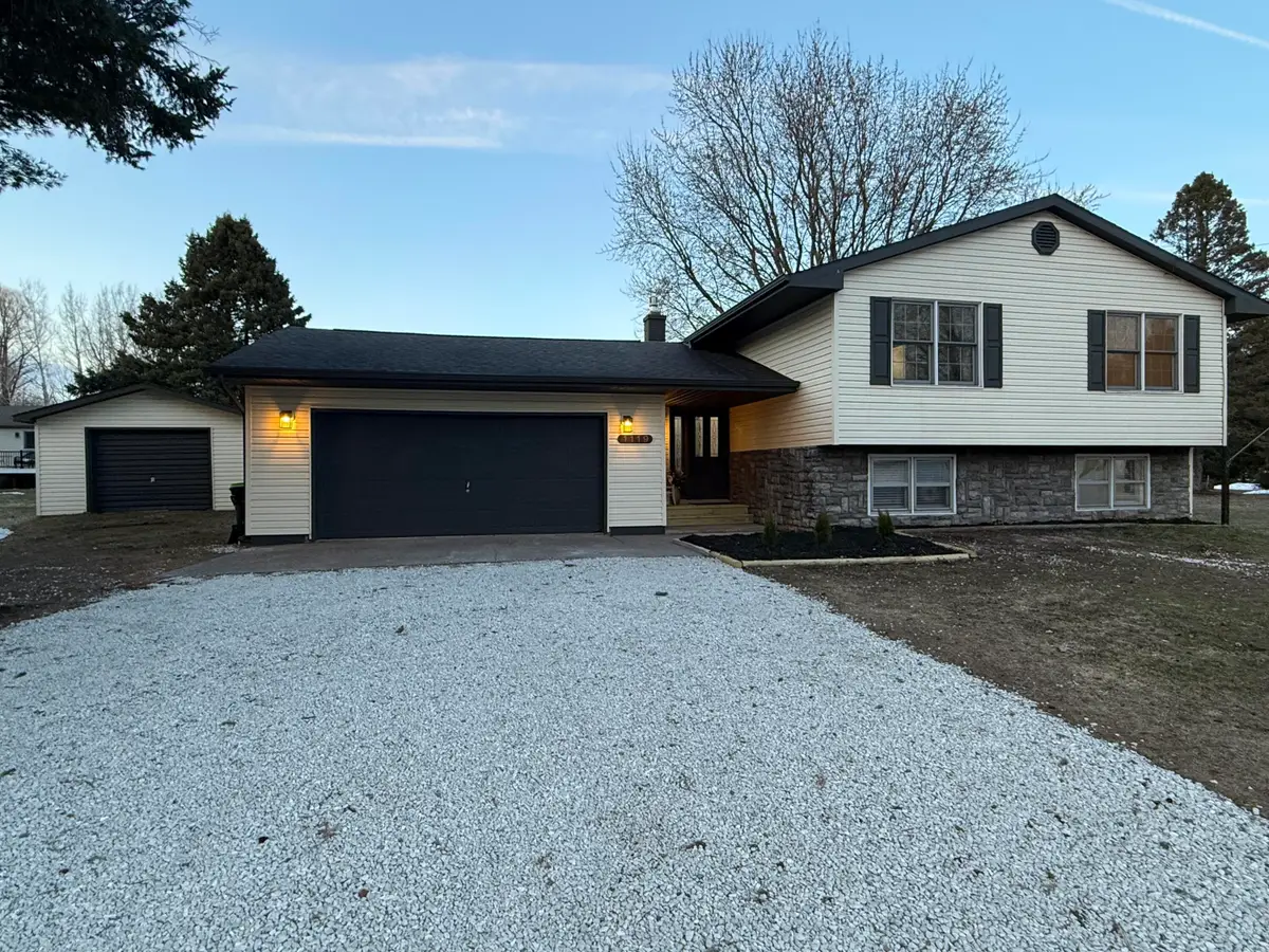 1119 E Spruce St, Sault Ste Marie, MI 49783 - #1