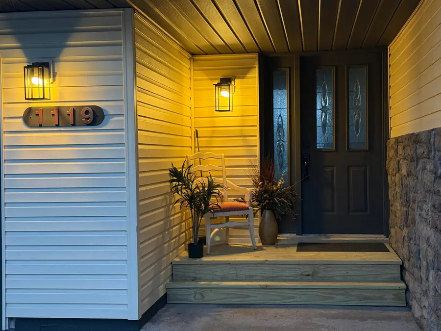 1119 E Spruce St, Sault Ste Marie, MI 49783 - #3