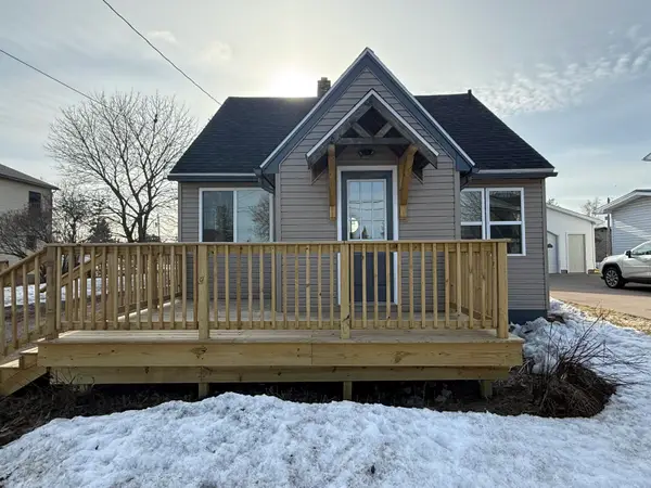 1908 Ryan Ave, Sault Ste Marie, MI 49783