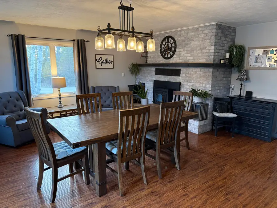 457 E Circle Dr, Cedarville, MI 49719 - #3