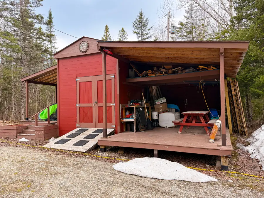 4262 Mackinac Trl, Saint Ignace, MI 49781 - #3