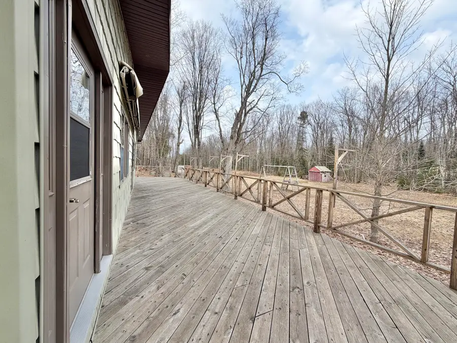129 E 14 Mile Rd, Dafter, MI 49724 - #3