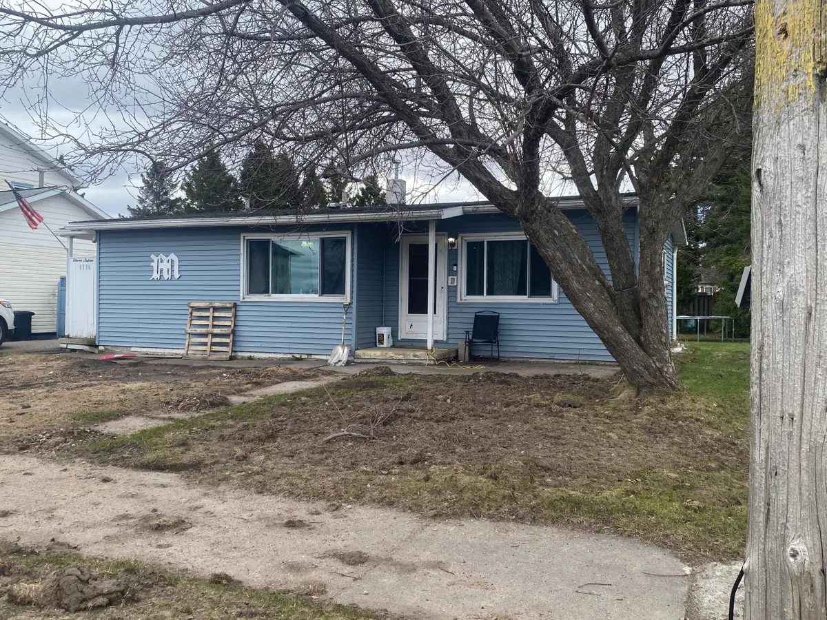 1116 E Portage Ave, Sault Ste Marie, MI 49783 - #1