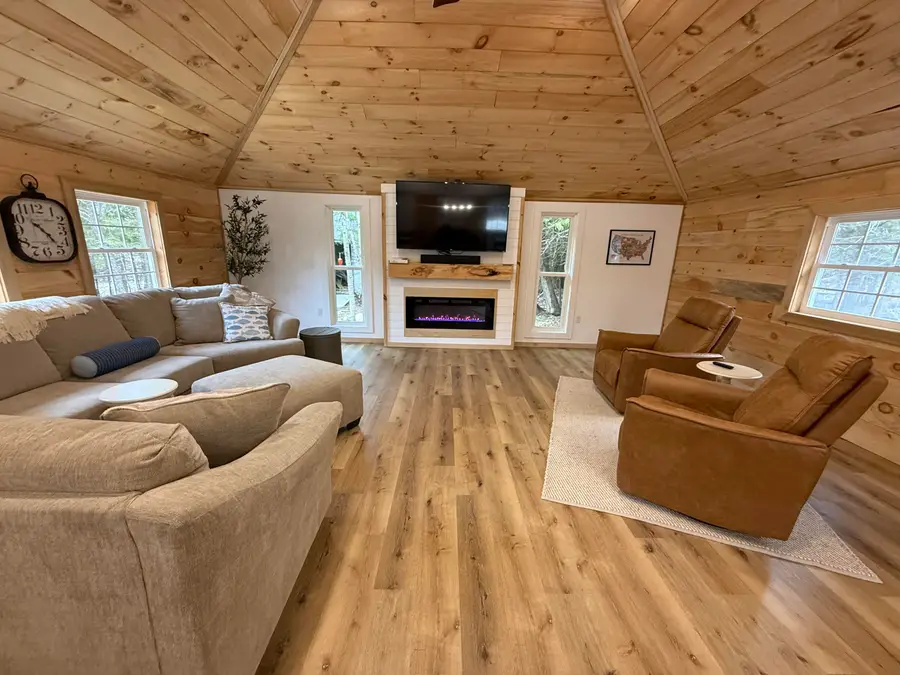 1070 S Islington Rd, Cedarville, MI 49719 - #2