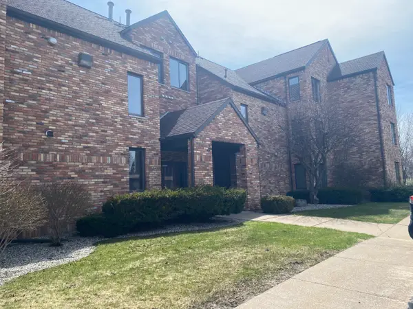 111 Apt 10 Waterfront Pl, Sault Ste Marie, MI 49783