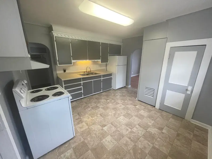 1110-1114 Ashmun St, Sault Ste Marie, MI 49783 - #3