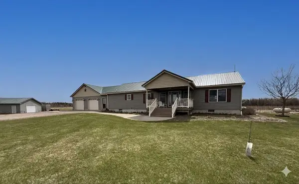 17229 S Riverside Dr, Pickford, MI 49774