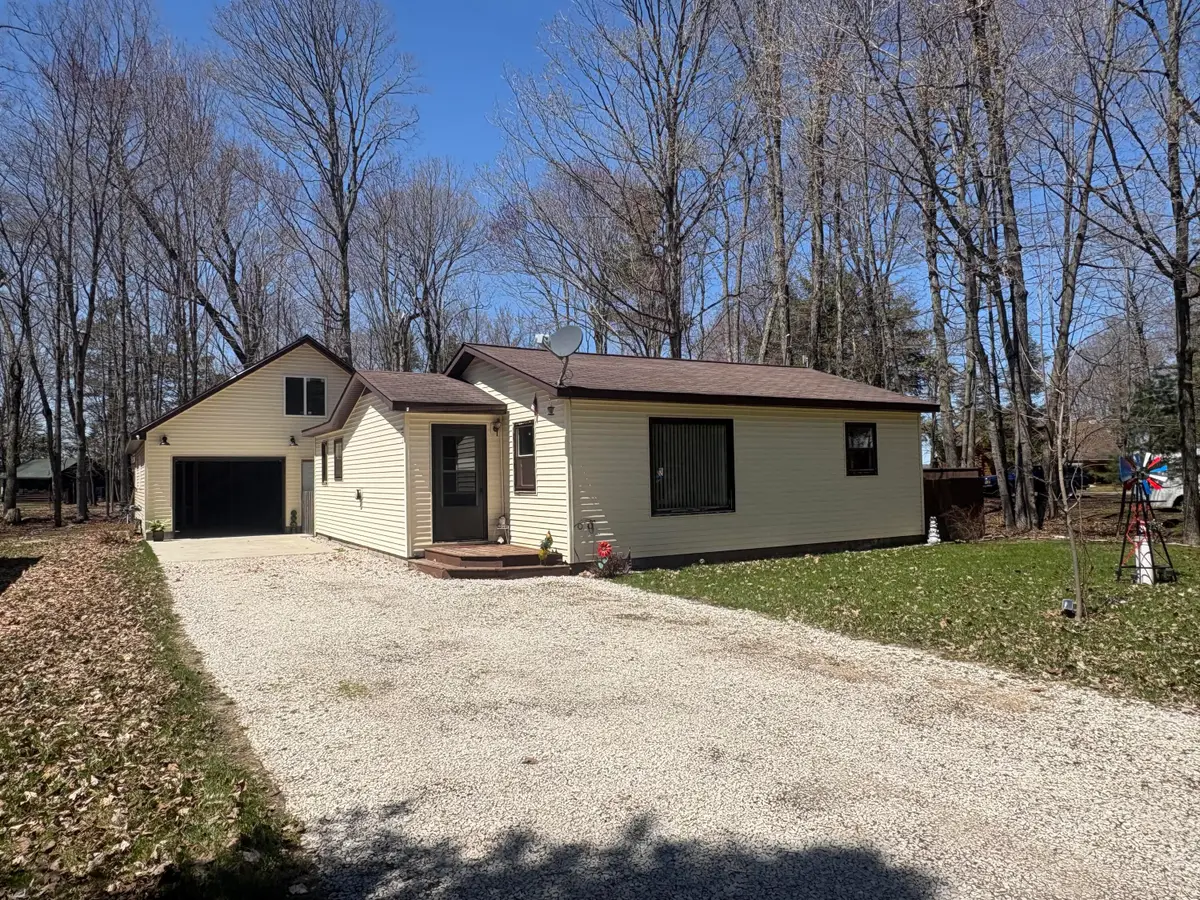 N7546 Millecoquin Lake Rd, Engadine, MI 49827 - #1