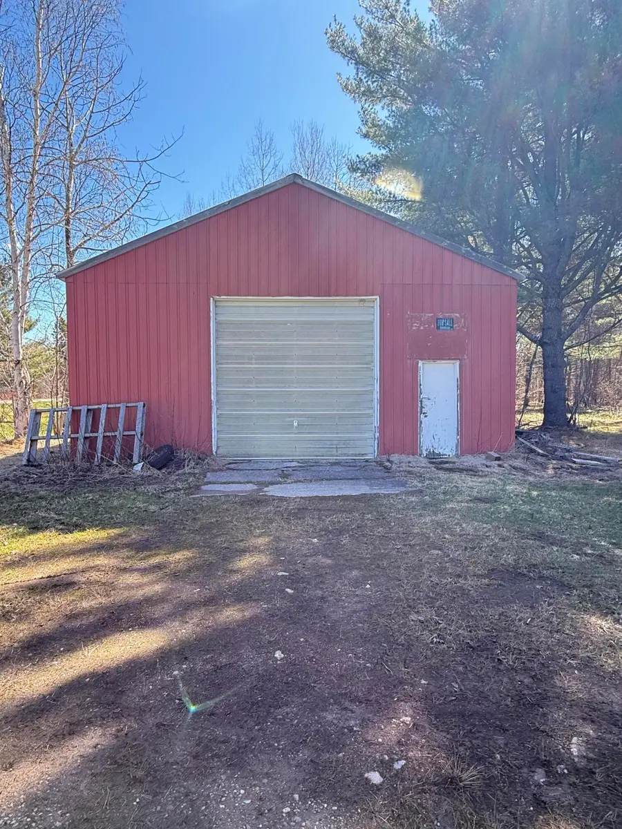 7555 S Nicolet Rd, Sault Sainte Marie, MI 49783 - #3