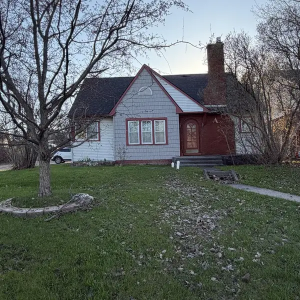 1310 Ashmun St, Sault Ste Marie, MI 49783