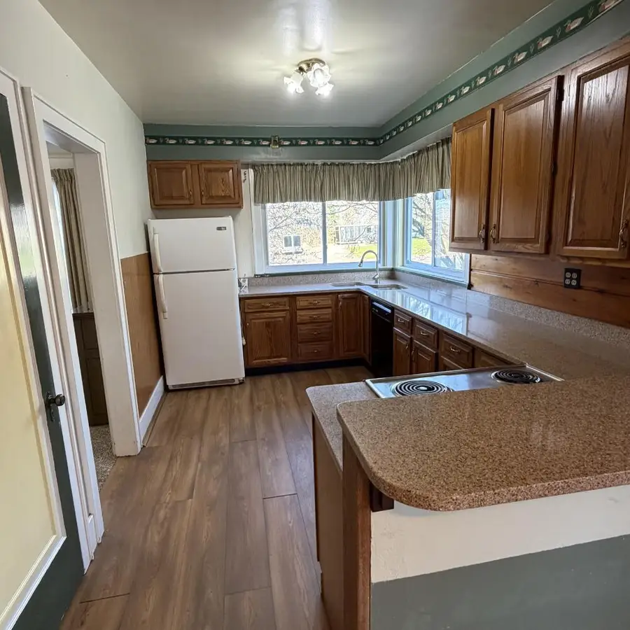 1310 Ashmun St, Sault Ste Marie, MI 49783 - #3