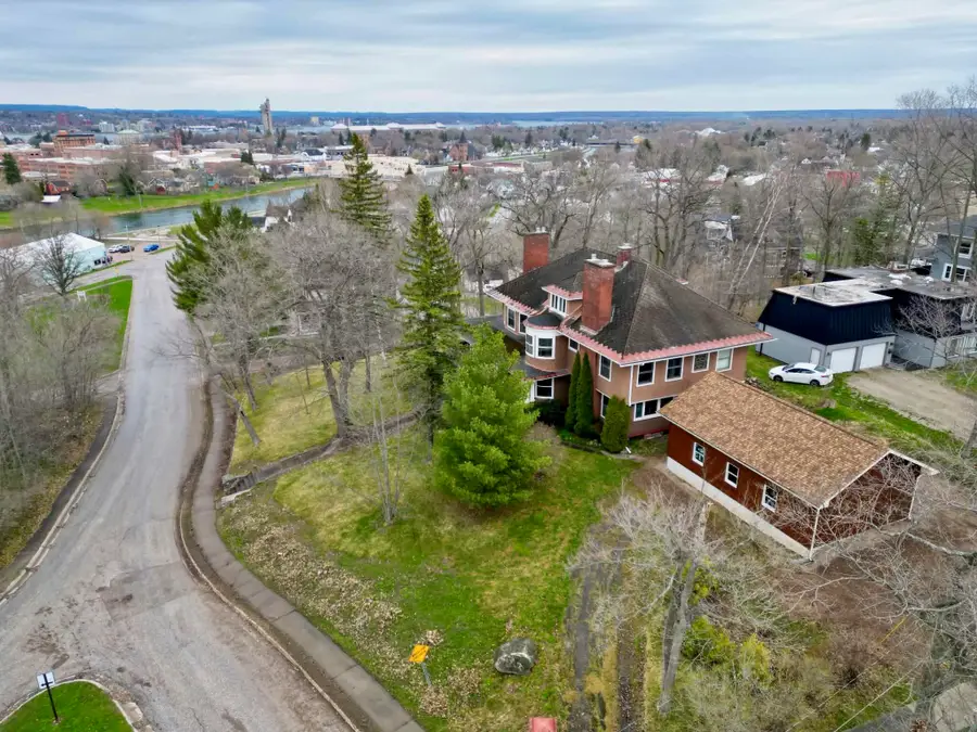 801 Prospect Ave, Sault Ste Marie, MI 49783 - #2