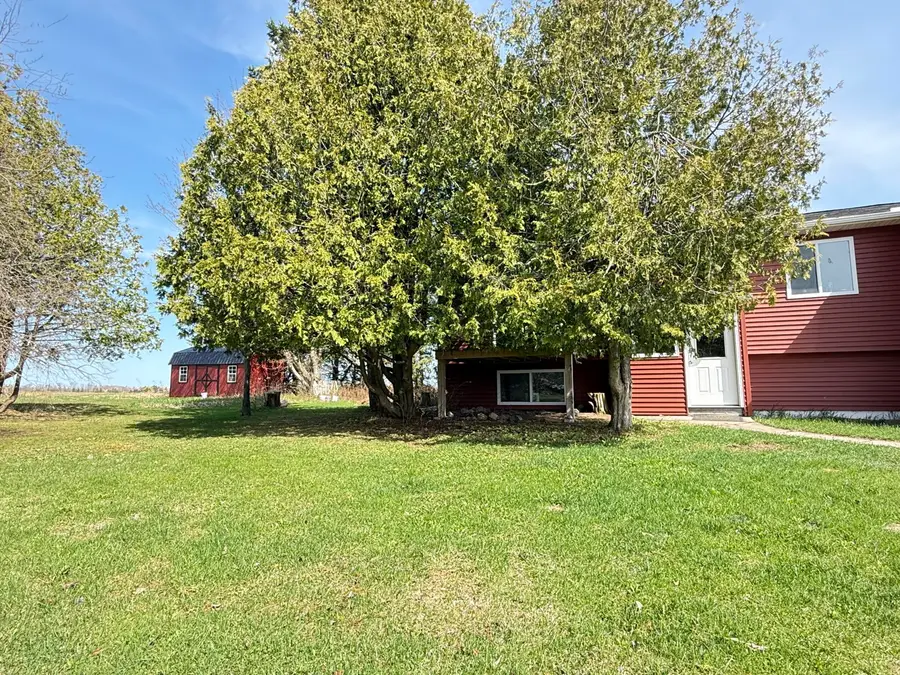 3847 E 13 Mile Rd, Dafter, MI 49724 - #2