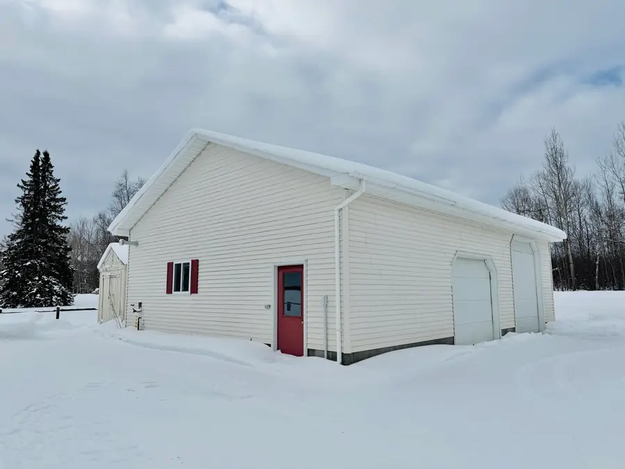 5527 S Scenic Dr, Sault Sainte Marie, MI 49783 - #3