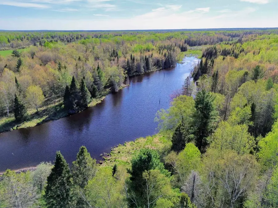 12164 W Irish Line Rd, Superior, MI 49715 - #3