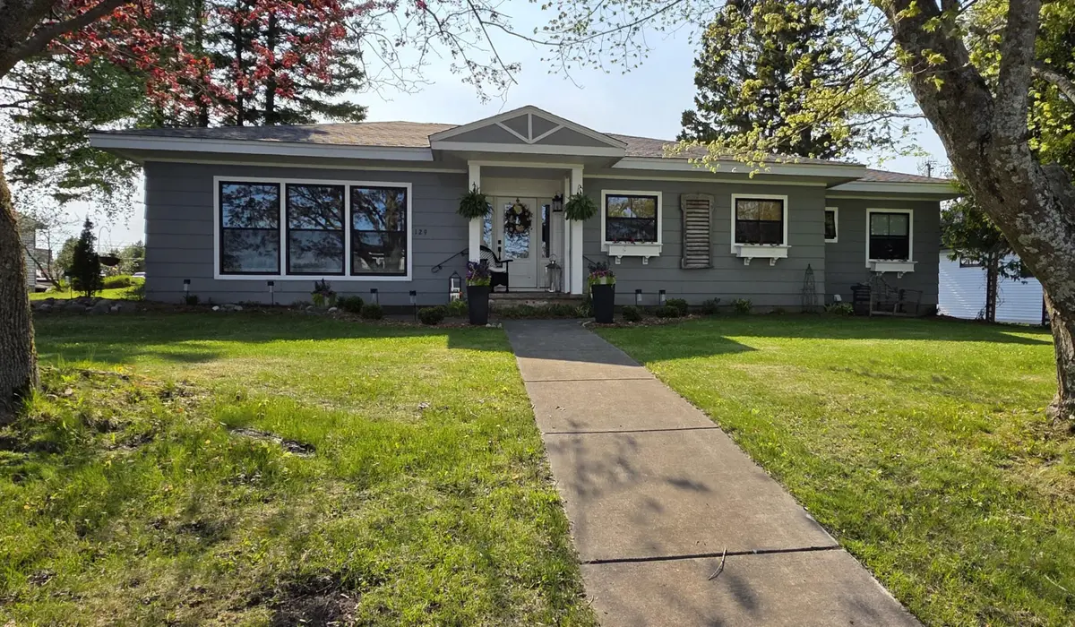 129 Ontario St, De Tour Village, MI 49725 - #1