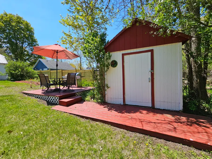 17306 Davis St, Curtis, MI 49820 - #3