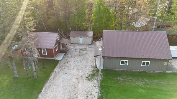 10811 2nd St, Seney, MI 49883
