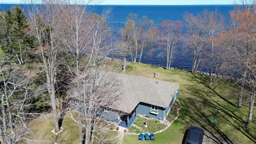 9118 N Whitefish Point Rd, Paradise, MI 49768 - #2