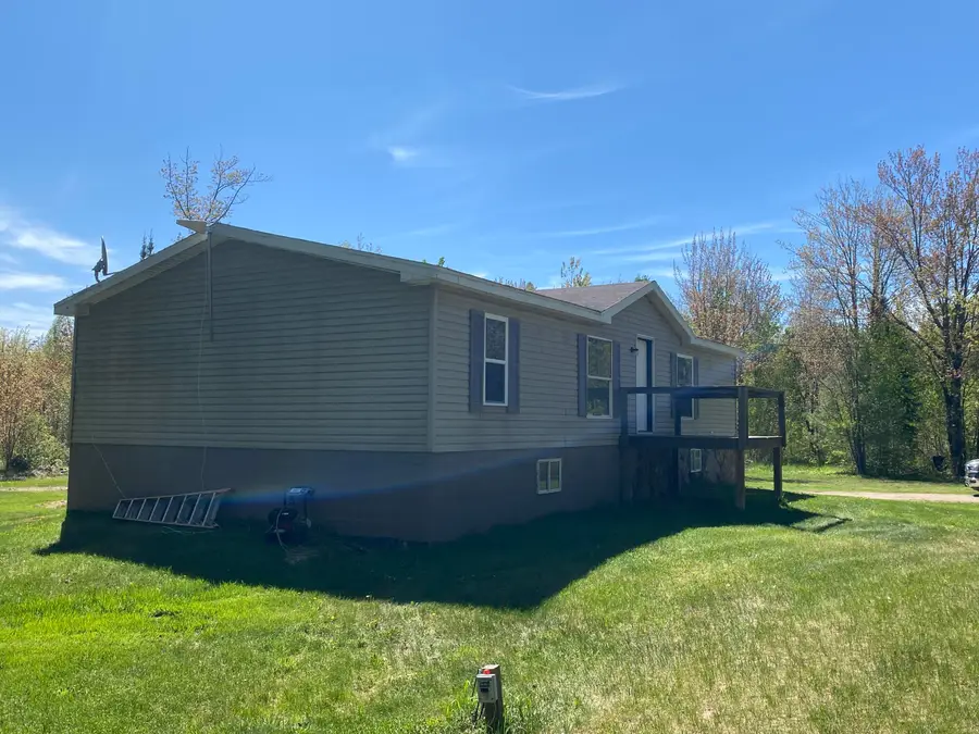 6825 S Homestead Rd, Sugar Island, MI 49783 - #2