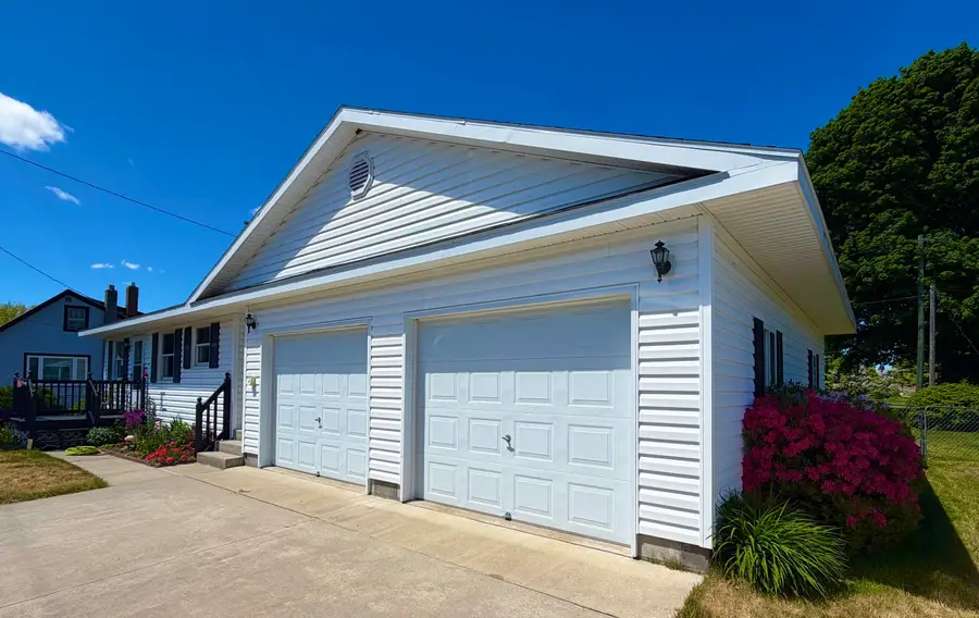 13866 E Willow St, Newberry, MI 49868 - #3