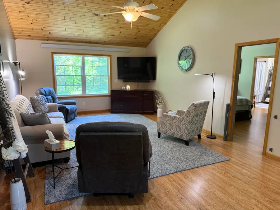 17940 S Deer Run Rd, Kinross, MI 49752 - #3