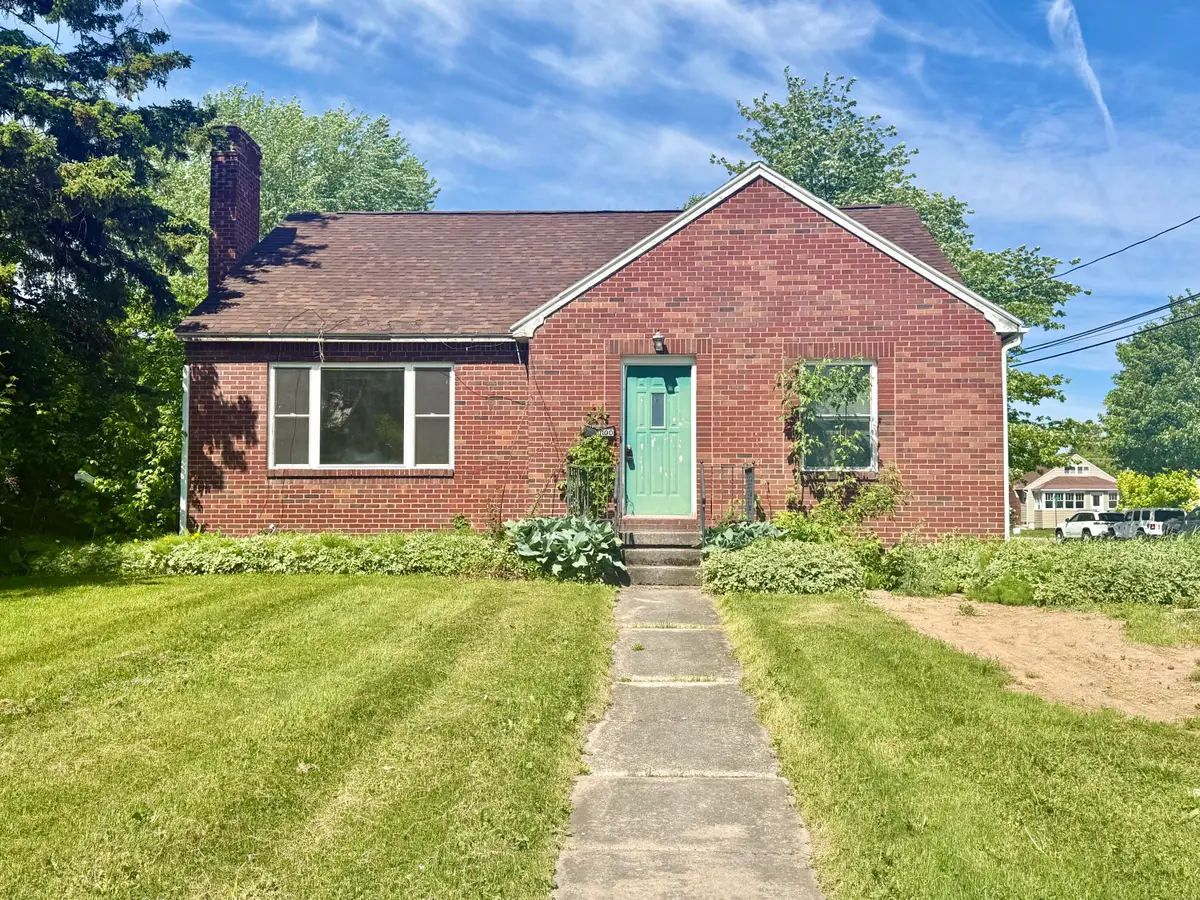 1100 Augusta St, Sault Ste Marie, MI 49783 - #1