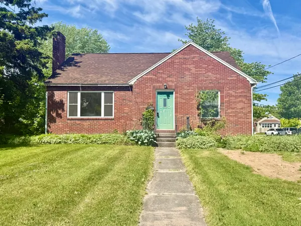 1100 Augusta St, Sault Ste Marie, MI 49783