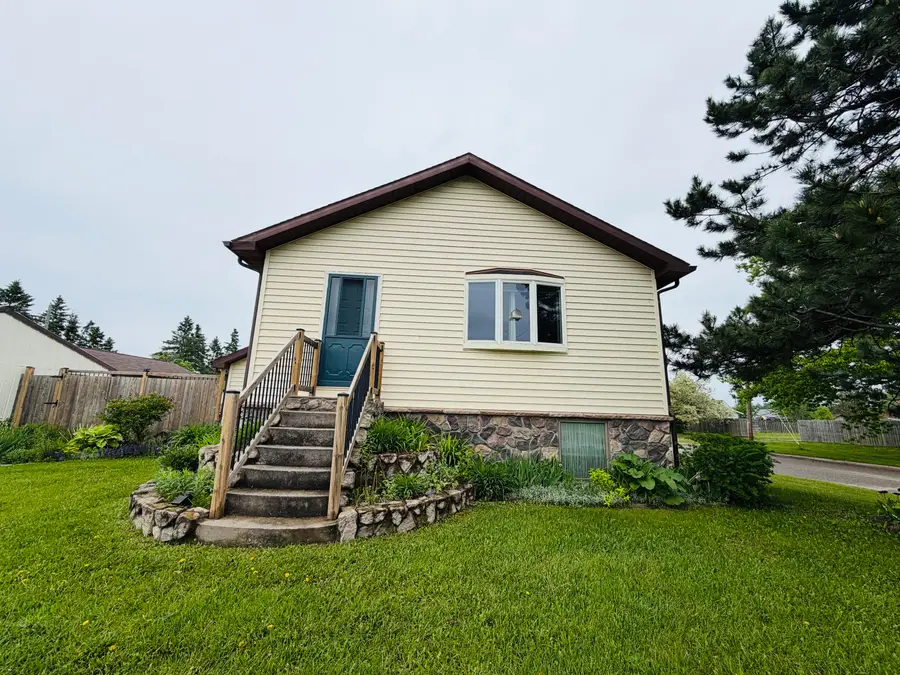 2151 Davitt St, Sault Ste Marie, MI 49783 - #2