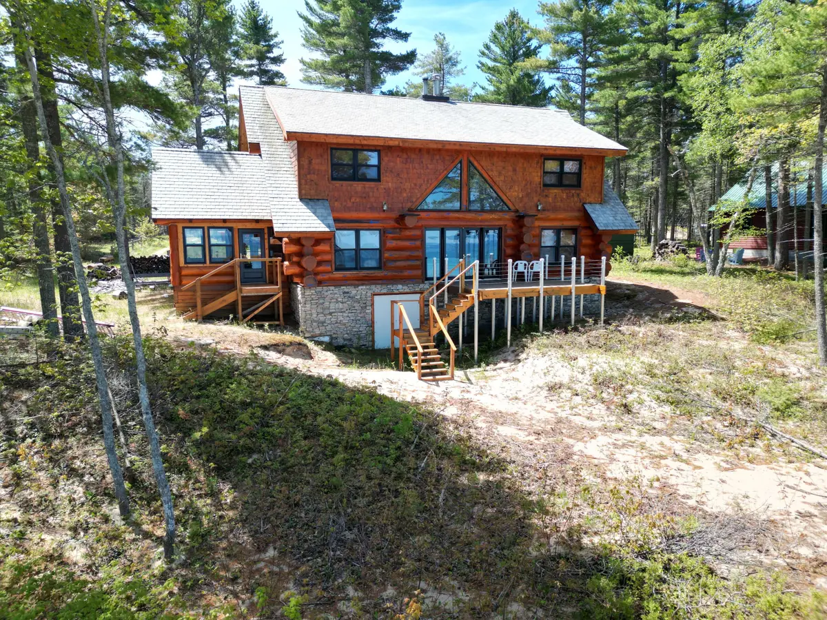 14068 E Stanton Dr, Newberry, MI 49868 - #1