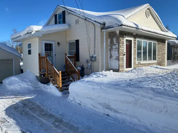 1203 Seymour St, Sault Ste Marie, MI 49783