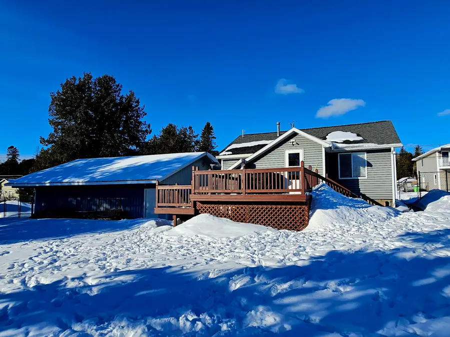 318 Murray St, Saint Ignace, MI 49781 - #3