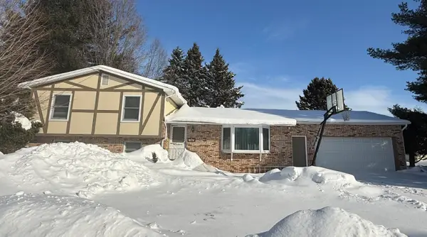 1111 E Spruce St, Sault Ste Marie, MI 49783