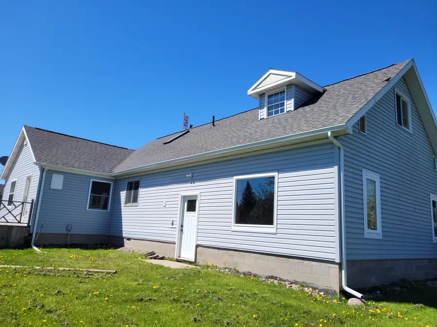 1509 Davitt St, Sault Sainte Marie, MI 49783 - #3
