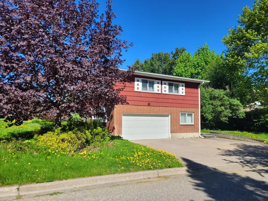 607 Lincoln Way, Sault Ste Marie, MI 49783 - #2