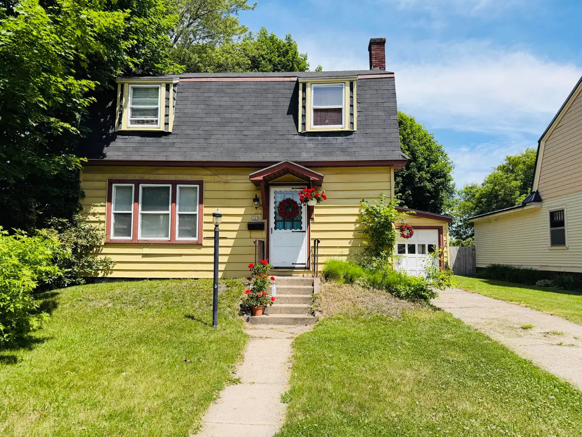 305 Hursley St, Sault Sainte Marie, MI 49783 - #1