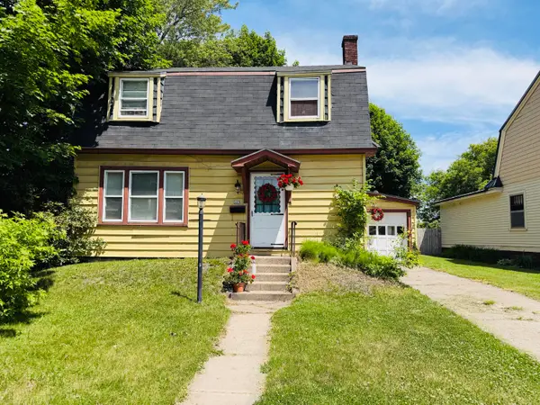 305 Hursley St, Sault Ste Marie, MI 49783