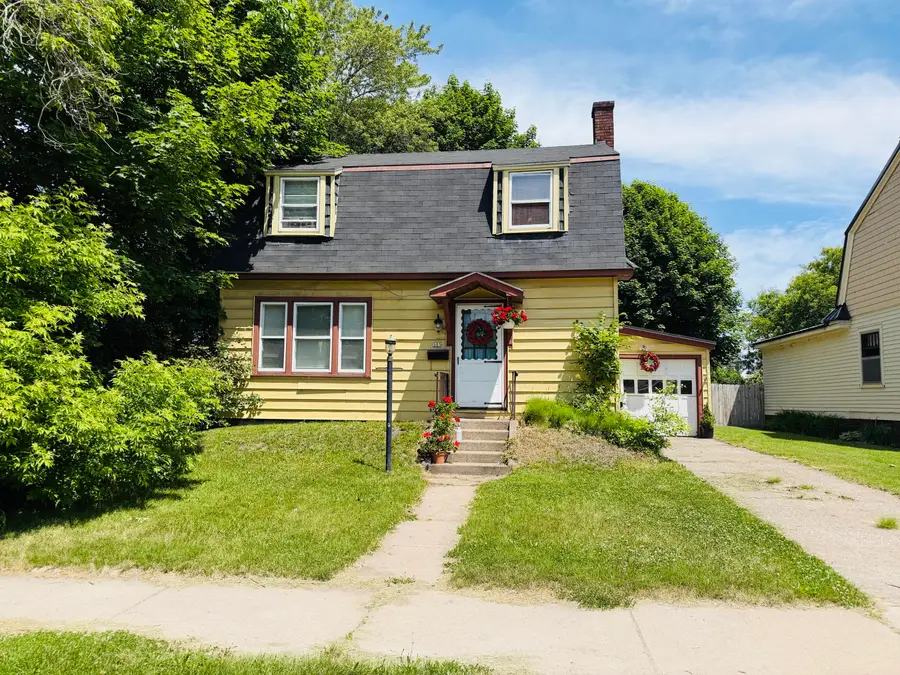 305 Hursley St, Sault Sainte Marie, MI 49783 - #2