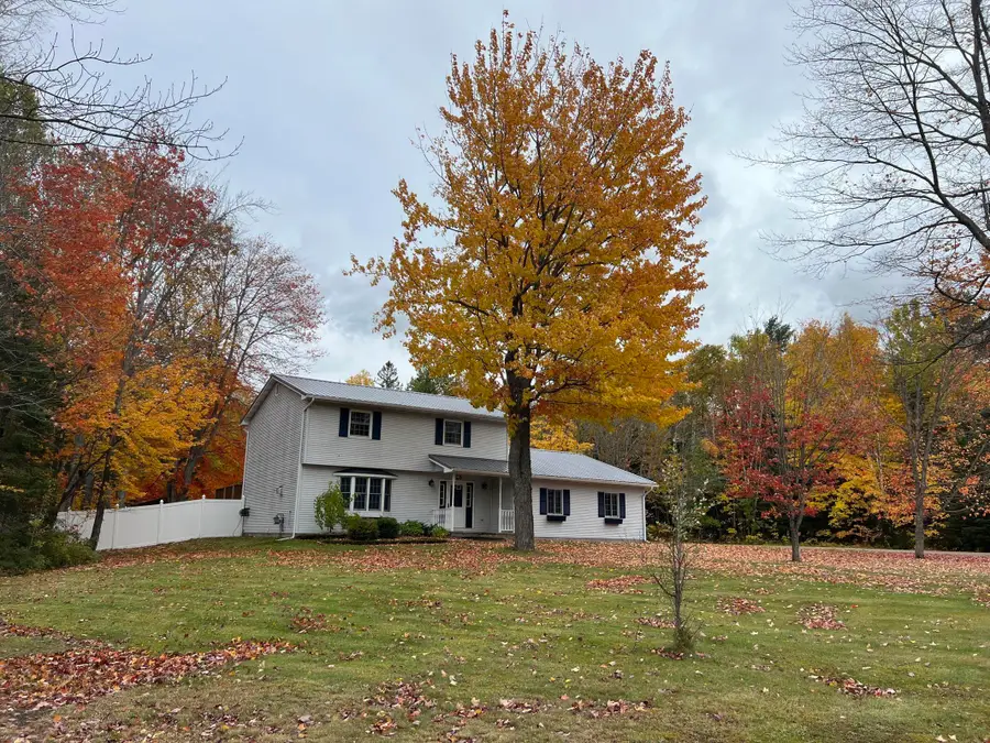 325 Central Ave, Sault Sainte Marie, MI 49783 - #2