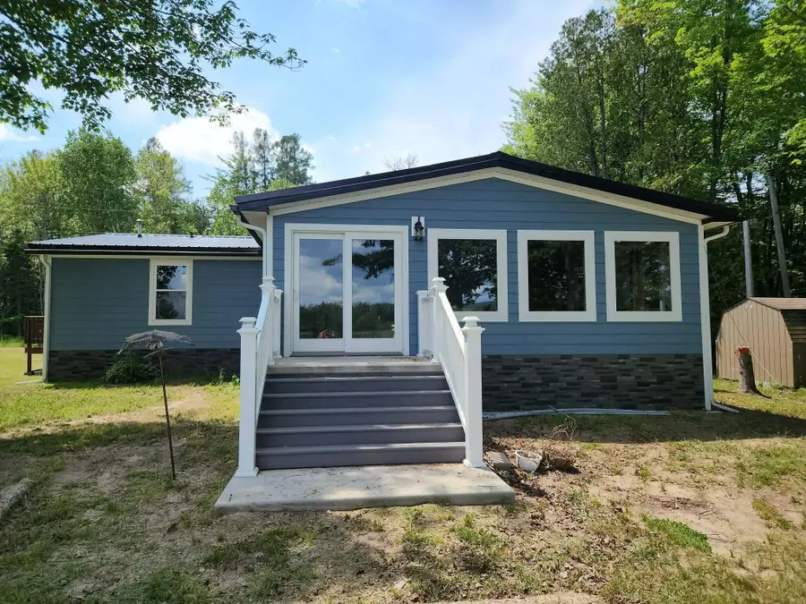 11449 E Village Rd, Sugar Island, MI 49783 - #2