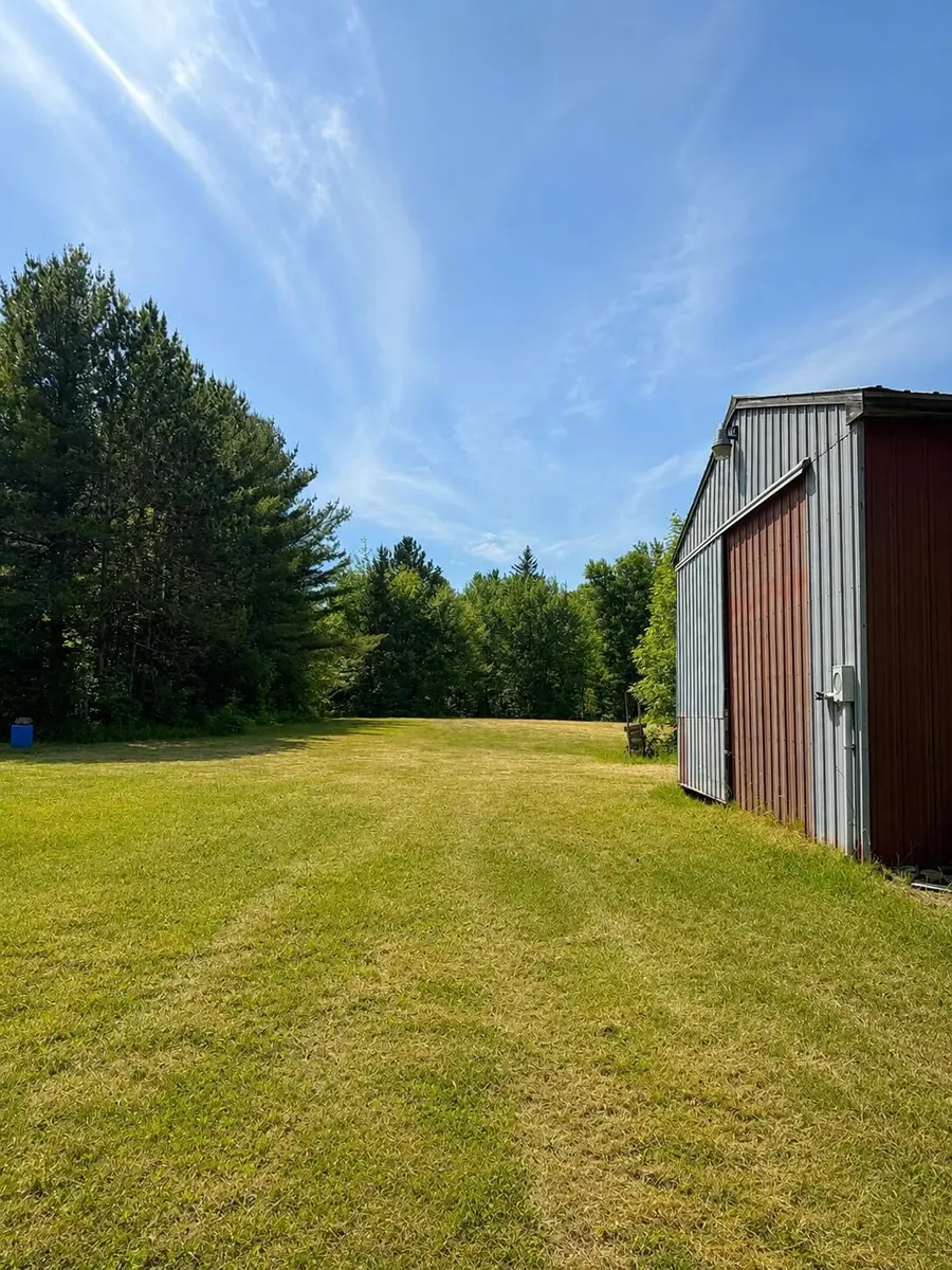 2550 W 14th St, Sault Ste Marie, MI 49783 - #2