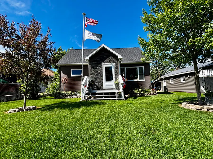 212 W 9th Ave, Sault Ste Marie, MI 49783 - #2