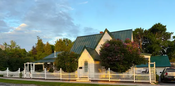280 Church St, St. Ignace, MI 49781