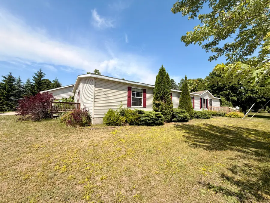 13968 E Willow St, Newberry, MI 49868 - #2